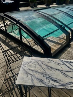 One of One Bordsskiva