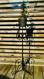 smide blomkrukshållare