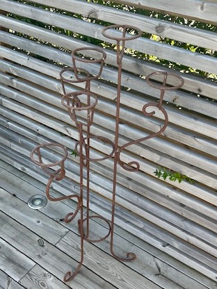 Rostigt Krukstativ i Smide